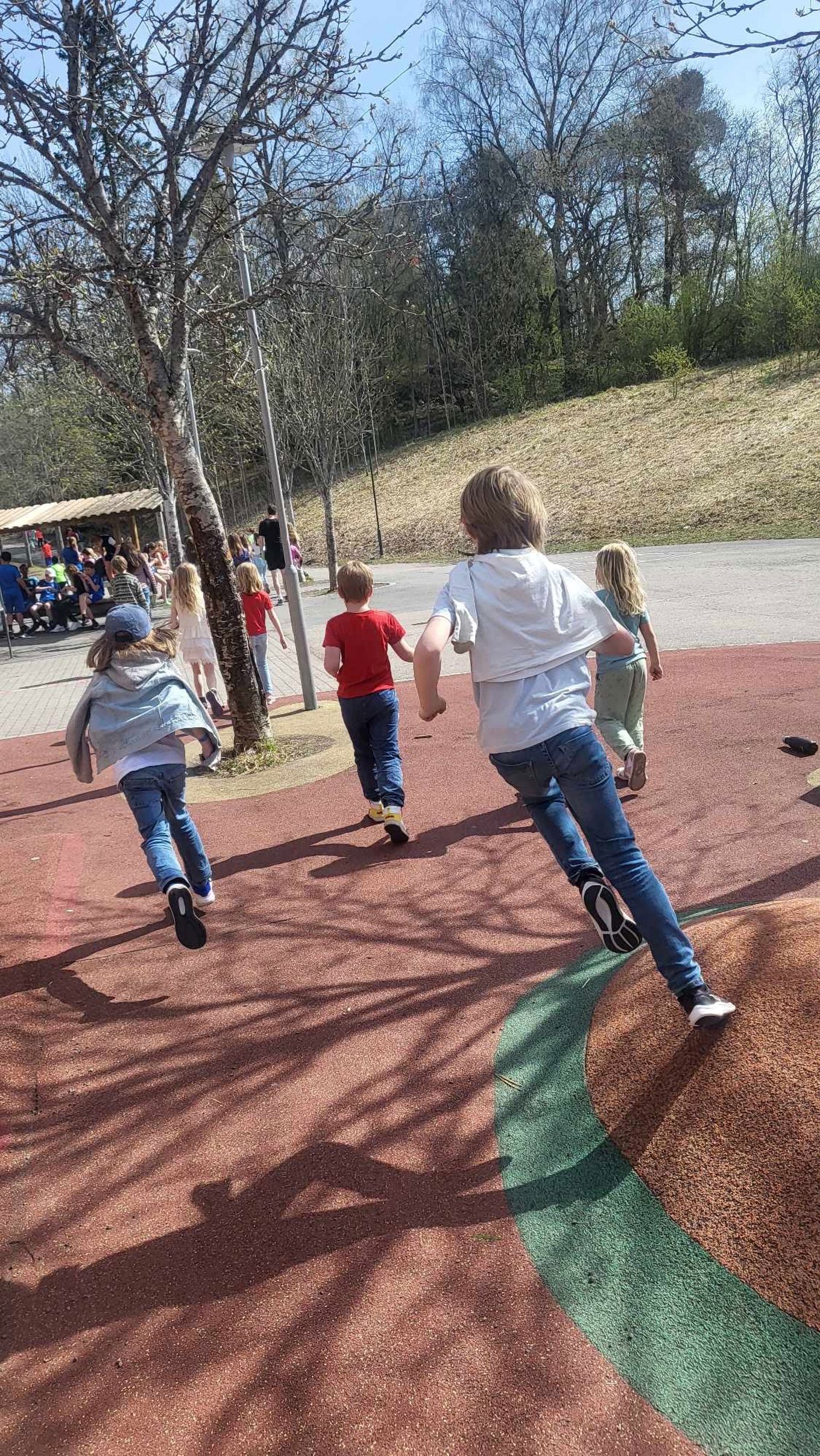 Barna løp i mattemaraton