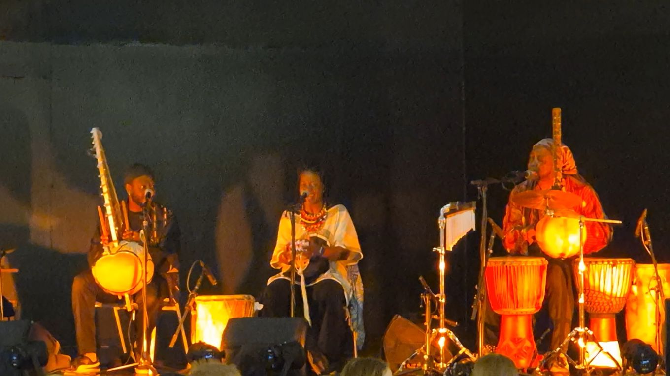 Ibou Cissokho fra Senegal, Sellou Cissokho fra Elfenbenskysten  og Sidiki Camara fra Mali 